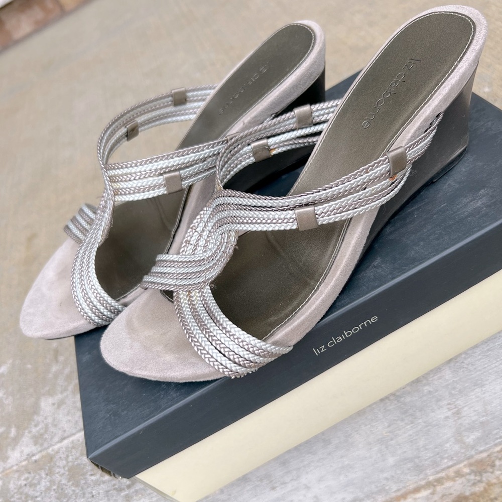 Liz Claiborne Sandals ☀️